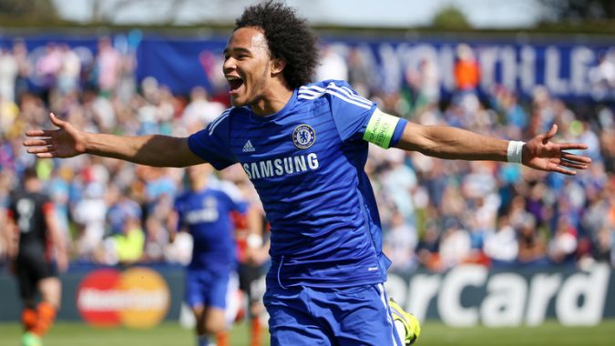Isiah Brown, durante un partido con el Chelsea